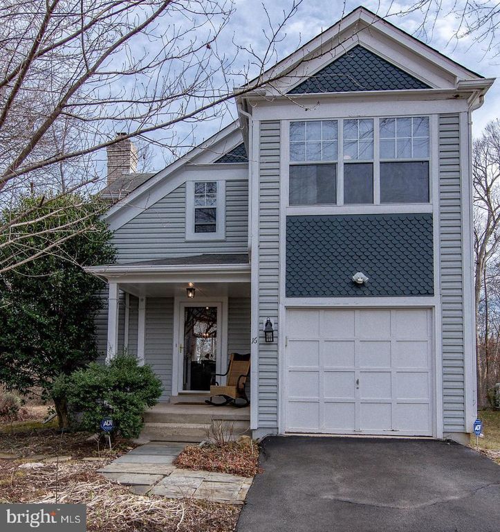 16 GLENGYLE LN, Sterling, VA 20165