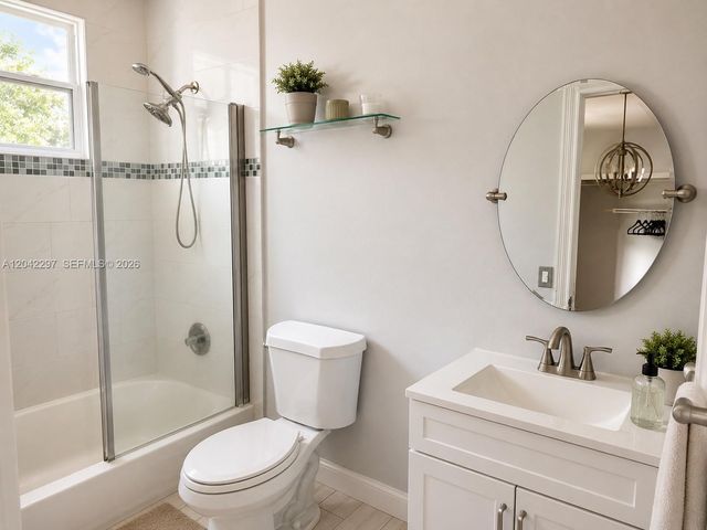 5788 Woodland Point Dr, Tamarac, FL 33319