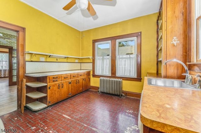 111 W Main St, High Bridge Boro, NJ 08829