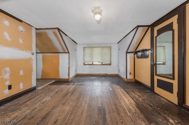 111 W Main St, High Bridge Boro, NJ 08829
