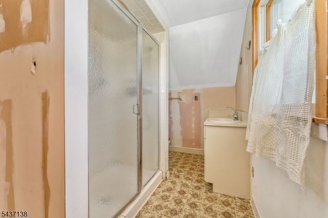 111 W Main St, High Bridge Boro, NJ 08829