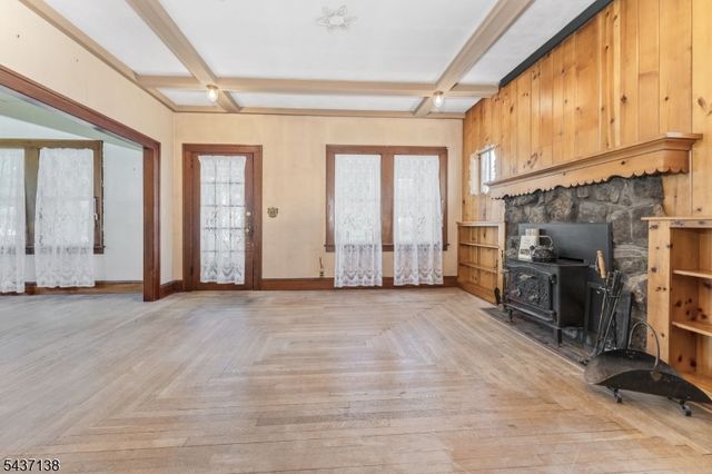 111 W Main St, High Bridge Boro, NJ 08829