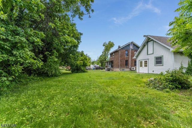 111 W Main St, High Bridge Boro, NJ 08829
