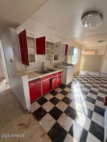 4415 N 56TH Drive, Phoenix, AZ 85031