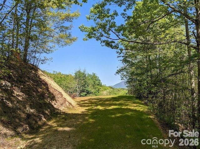 171 Nuthatch Lane C-30, Black Mountain, NC 28711