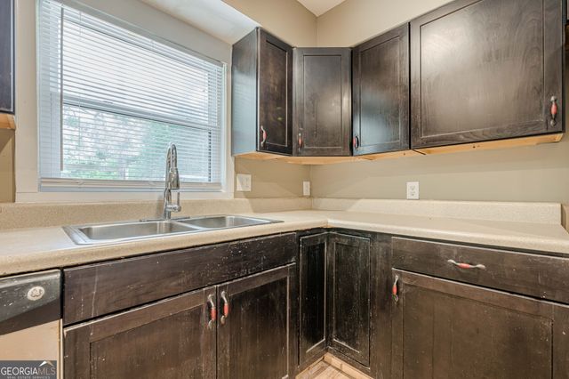 4806 Rockbridge Road, Stone Mountain, GA 30083