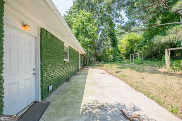 4806 Rockbridge Road, Stone Mountain, GA 30083