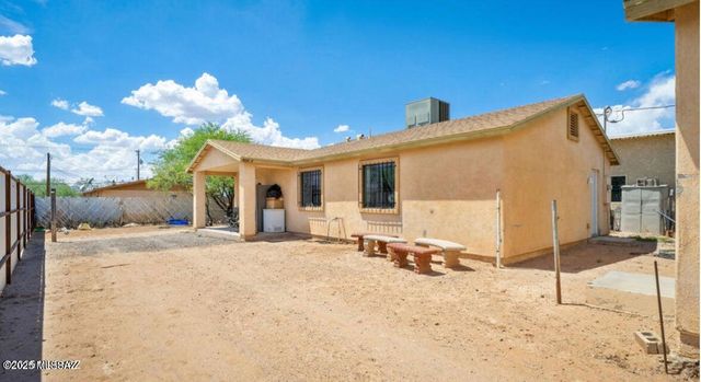 1432 S Curtis Avenue, Tucson, AZ 85713