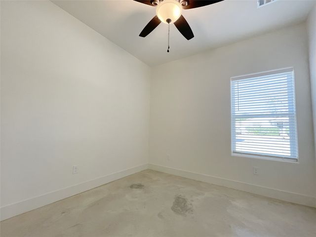 607 W Baker Street, Denison, TX 75020