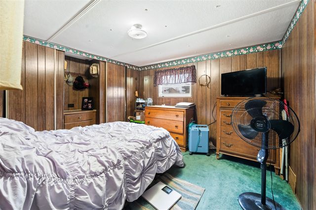 21704 W North Avenue, Reed City, MI 49677