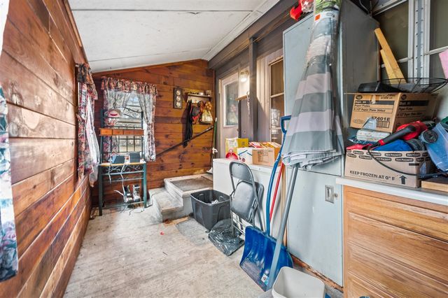 21704 W North Avenue, Reed City, MI 49677