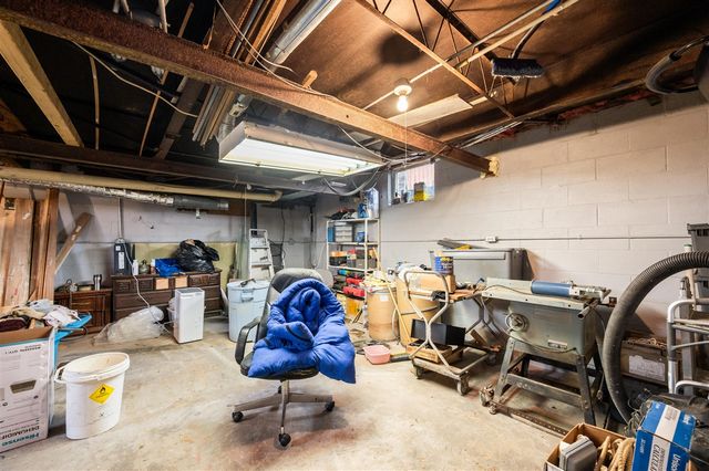 21704 W North Avenue, Reed City, MI 49677