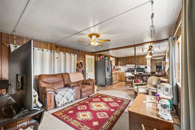 21704 W North Avenue, Reed City, MI 49677