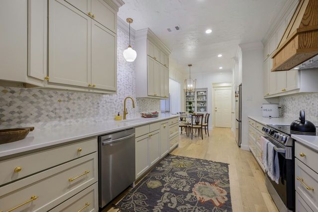 12332 Montego Plaza, Dallas, TX 75230