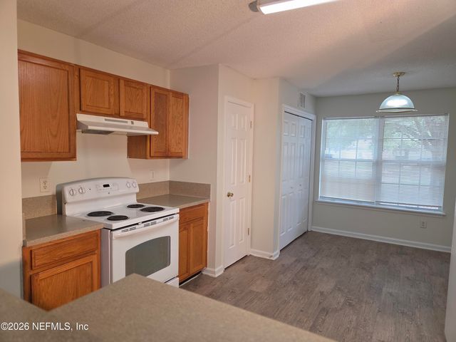 3762 LAUREN OAK Lane E, Jacksonville, FL 32221