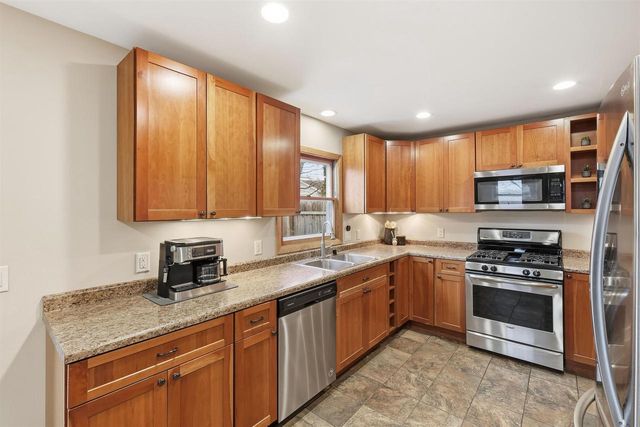 118 N Van Buren Street, Stoughton, WI 53589