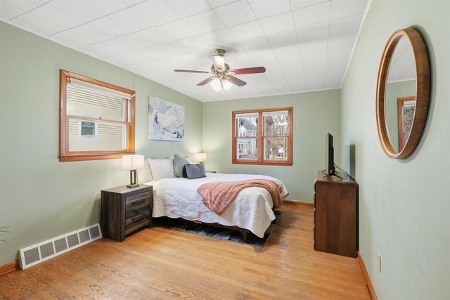 118 N Van Buren Street, Stoughton, WI 53589