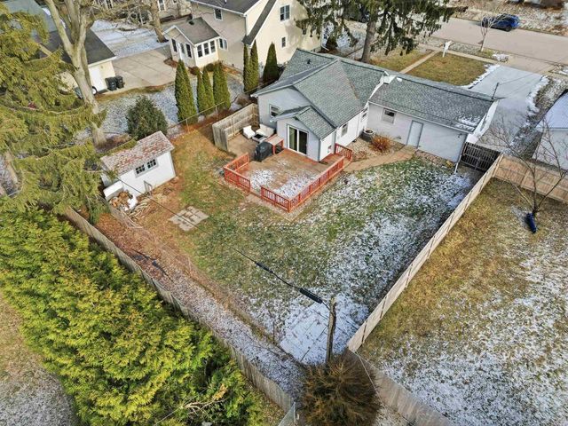 118 N Van Buren Street, Stoughton, WI 53589