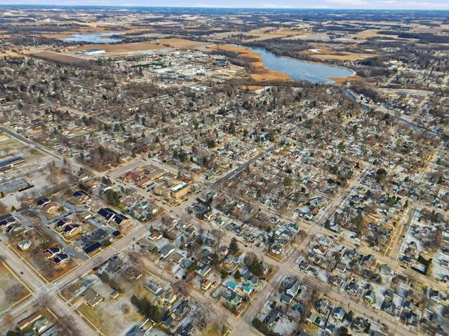 118 N Van Buren Street, Stoughton, WI 53589