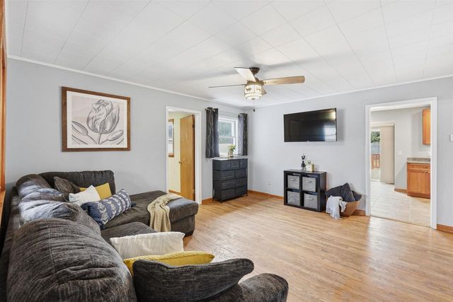 118 N Van Buren Street, Stoughton, WI 53589