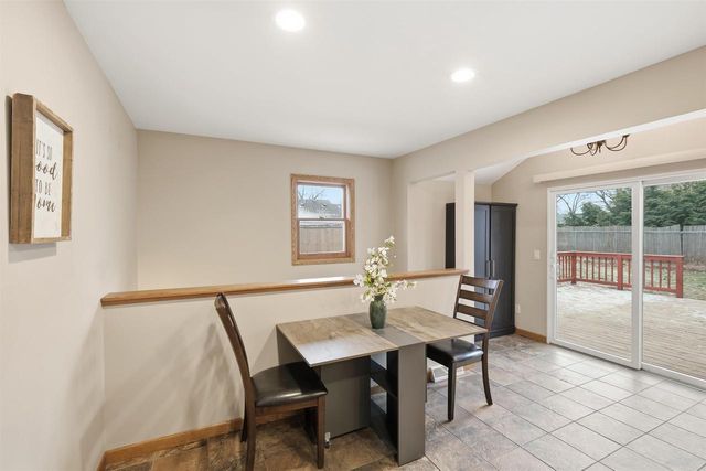 118 N Van Buren Street, Stoughton, WI 53589