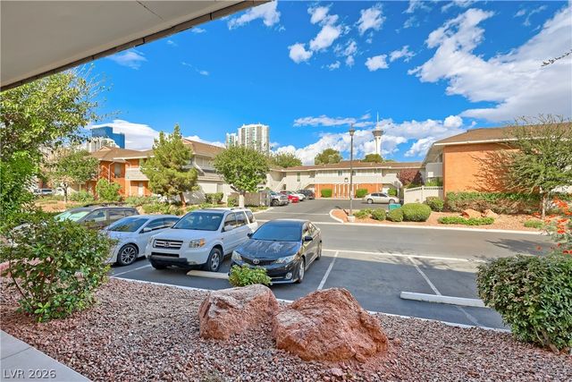 769 Oakmont Avenue 403, Las Vegas, NV 89109