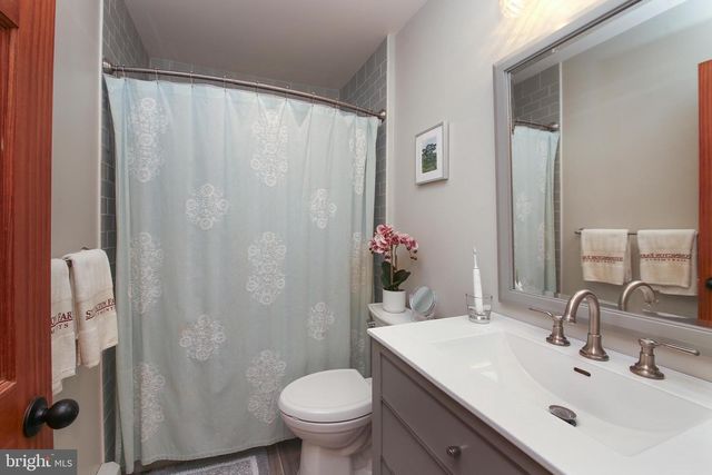 94 CHESTNUT VALLEY DR, Doylestown, PA 18901