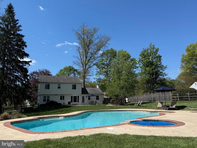 94 CHESTNUT VALLEY DR, Doylestown, PA 18901