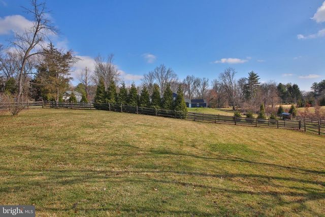 94 CHESTNUT VALLEY DR, Doylestown, PA 18901