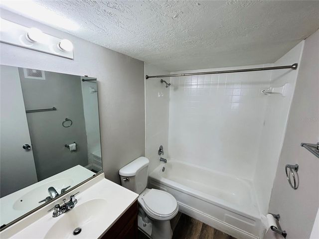 2791 L B MCLEOD ROAD D, Orlando, FL 32805