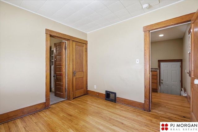4937 Charles Street, Omaha, NE 68132