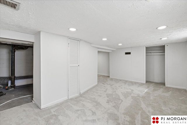 4937 Charles Street, Omaha, NE 68132