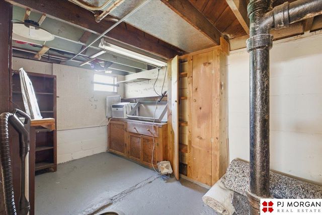 4937 Charles Street, Omaha, NE 68132
