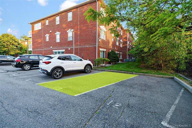 3-17 Endeavor Place C, College Point, NY 11356