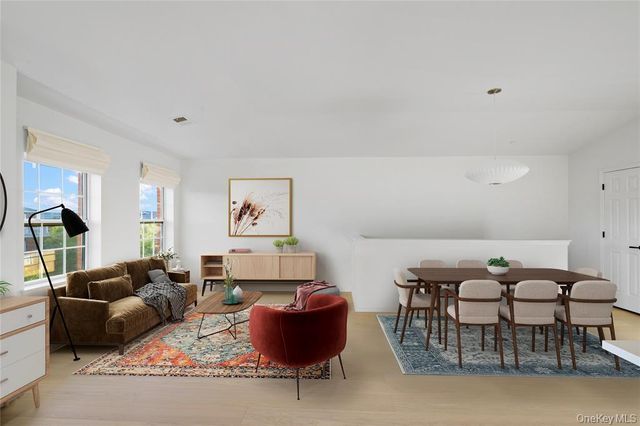 3-17 Endeavor Place C, College Point, NY 11356