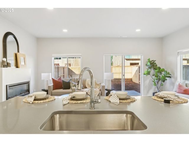 1030 Nw 178TH Way, Ridgefield, WA 98642