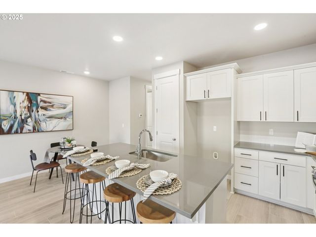 1030 Nw 178TH Way, Ridgefield, WA 98642