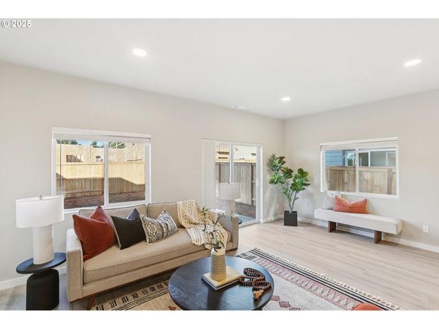 1030 Nw 178TH Way, Ridgefield, WA 98642
