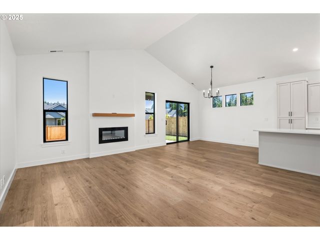 88109 JAMESON Way, Veneta, OR 97487