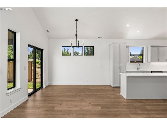 88109 JAMESON Way, Veneta, OR 97487