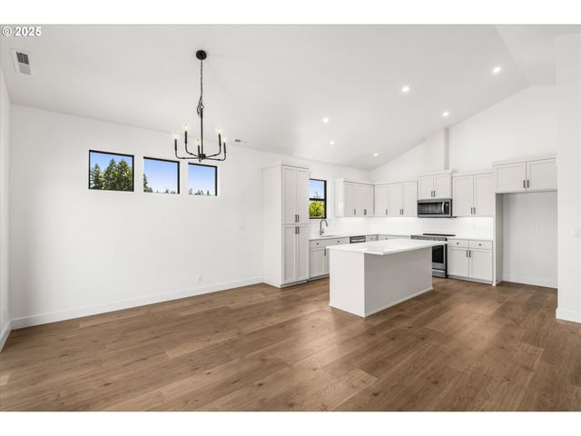 88109 JAMESON Way, Veneta, OR 97487