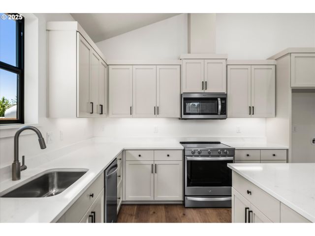 88109 JAMESON Way, Veneta, OR 97487