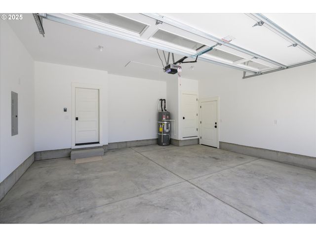 88109 JAMESON Way, Veneta, OR 97487