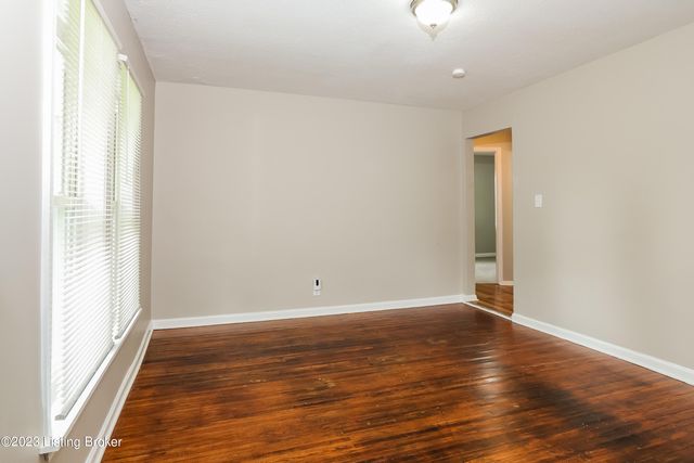 3613 Penway Ave, Louisville, KY 40211