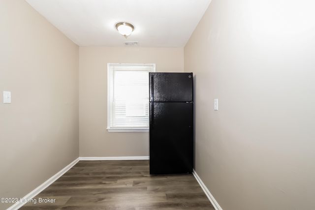 3613 Penway Ave, Louisville, KY 40211