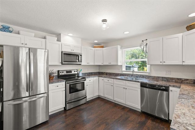 469 38TH AVENUE N, St Petersburg, FL 33704