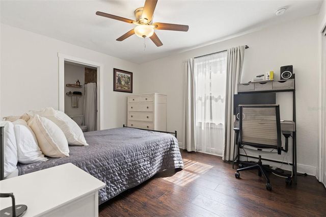 469 38TH AVENUE N, St Petersburg, FL 33704