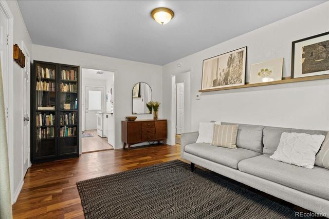 1860 S Zuni Street, Denver, CO 80223
