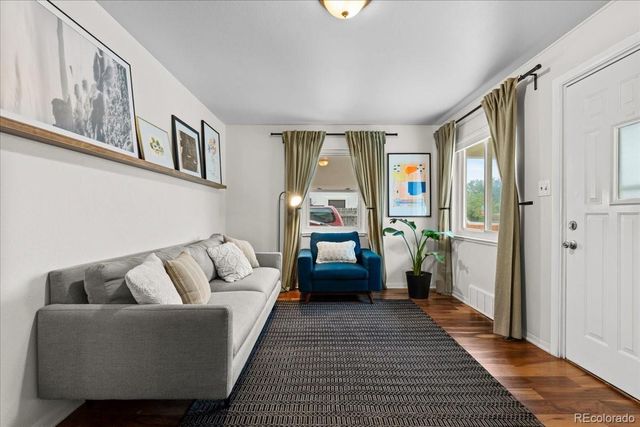 1860 S Zuni Street, Denver, CO 80223