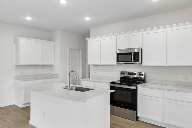 815 Hillcrest Boulevard, Princeton, TX 75407